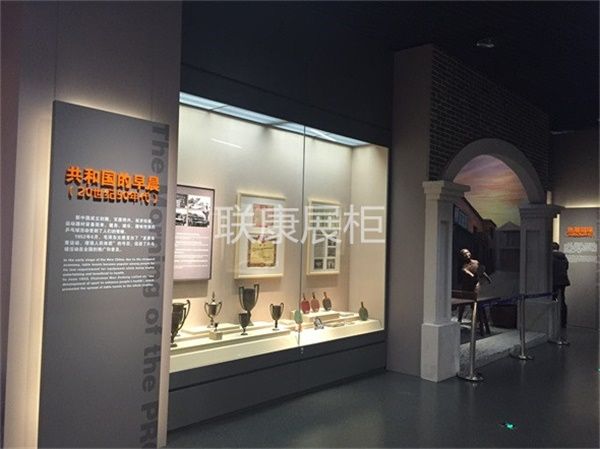 博物馆展柜